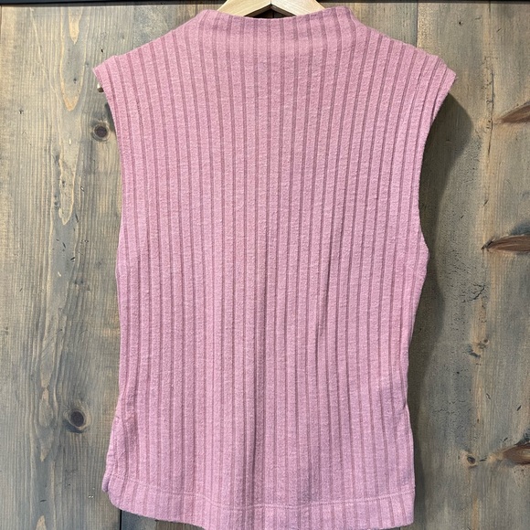 Tops - Free People intimatly mauve sleeveless ribbed top